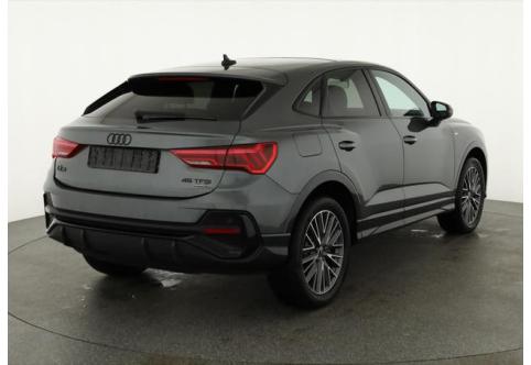 Audi Q3 #1