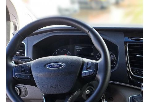 Ford Tourneo Custom #10