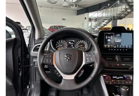Suzuki S-Cross #12