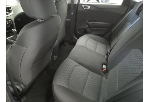 KIA Cee&#39;d #8