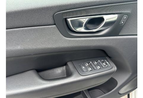 Volvo XC60 #8