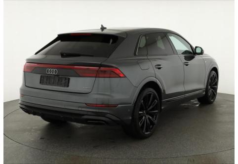Audi Q8 #1