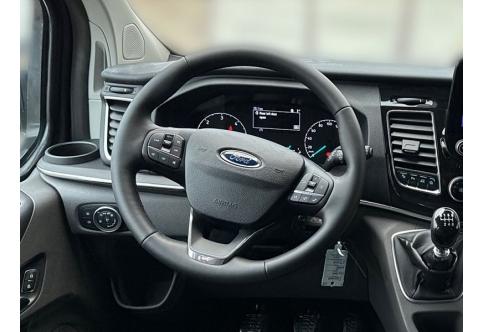 Ford Tourneo Custom #10