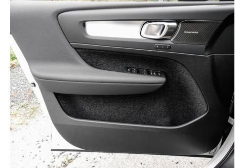 Volvo XC40 #13