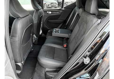 Volvo XC40 #17