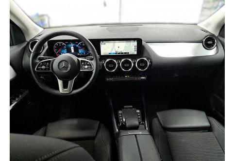 Mercedes-Benz GLA-Klasse #16