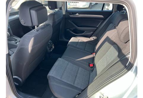 VW Passat #13