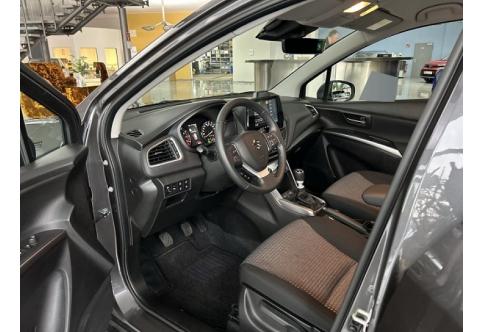 Suzuki S-Cross #9