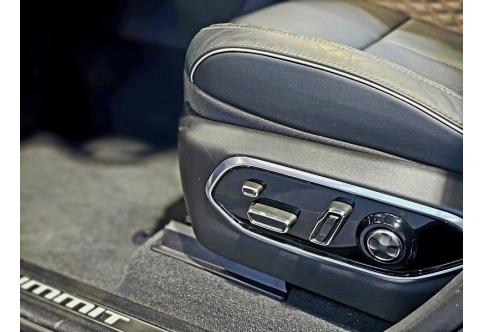 Jeep Grand Cherokee #8