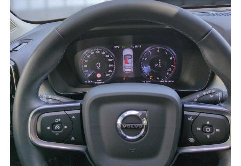 Volvo XC40 #16