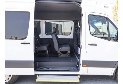 Mercedes-Benz Sprinter #4