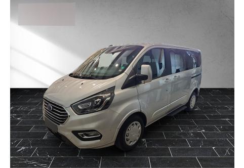 Ford Tourneo Custom #1