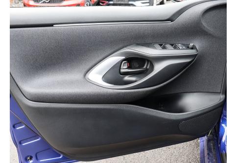 Mazda Mazda2 #8
