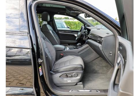 VW Touareg #2