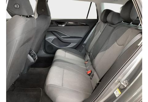 VW Passat #8