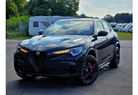 Alfa Romeo Stelvio #1