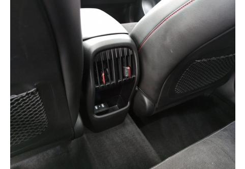 Hyundai Kona #24