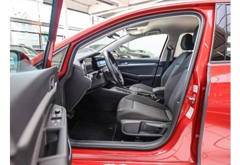 VW Golf #8