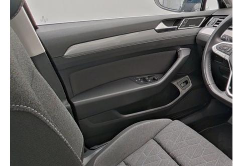 VW Passat #11