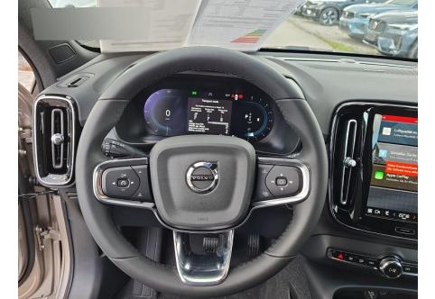Volvo XC40 #11