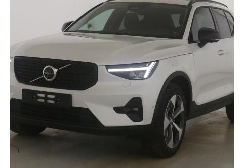 Volvo XC40 #8