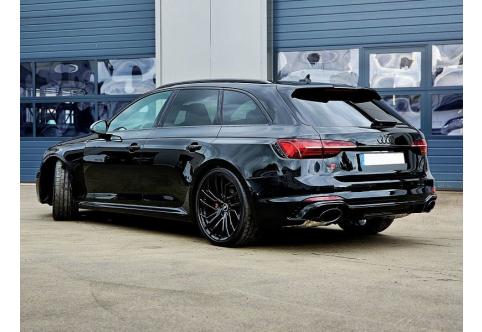 Audi RS4 #2