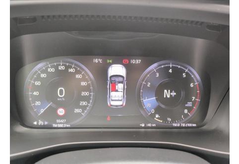 Volvo XC40 #12