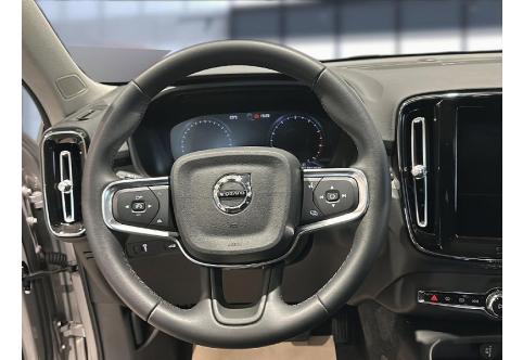 Volvo XC40 #9
