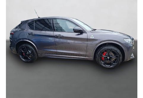Alfa Romeo Stelvio #3
