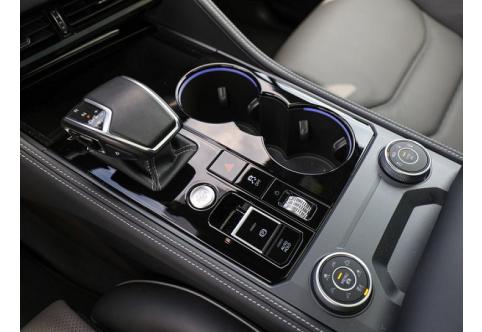 VW Touareg #13