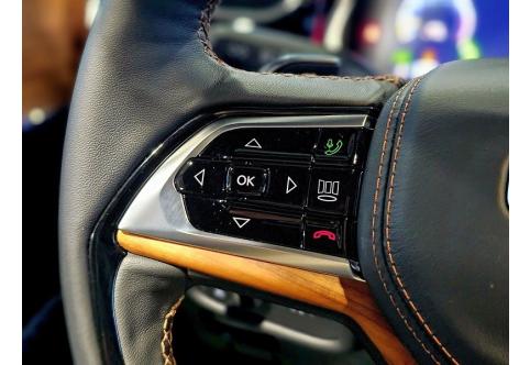 Jeep Grand Cherokee #18