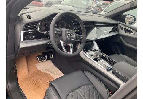 Audi Q8 #1