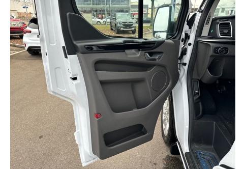 Ford Tourneo Custom #7