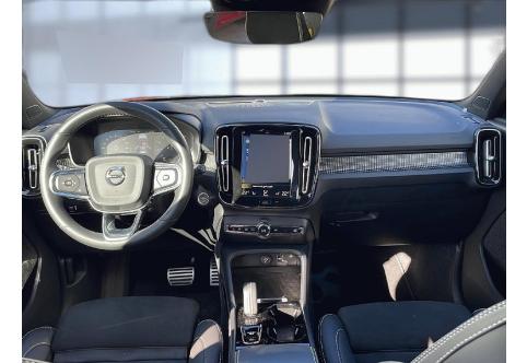 Volvo XC40 #8