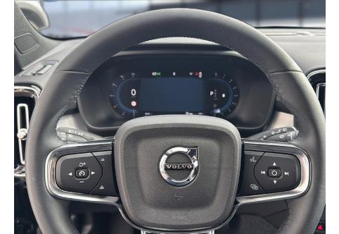 Volvo XC40 #10