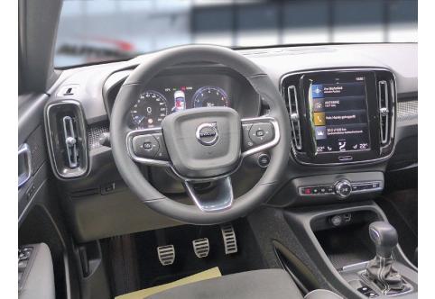 Volvo XC40 #16