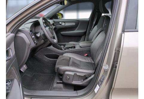 Volvo XC40 #10