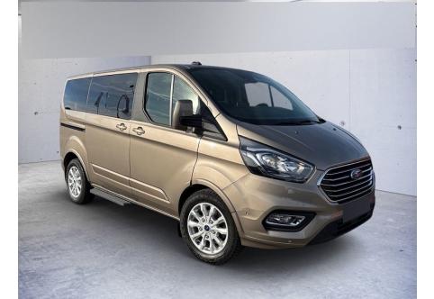 Ford Tourneo Custom #1