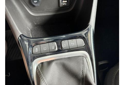 Opel Crossland X #21