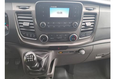 Ford Tourneo Custom #20