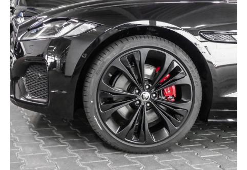 Jaguar XF #9