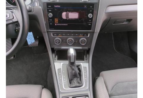 VW Golf #6