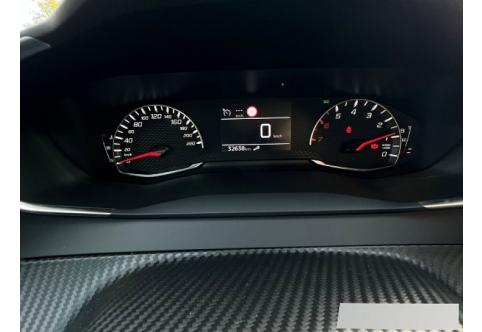 Peugeot 208 #8
