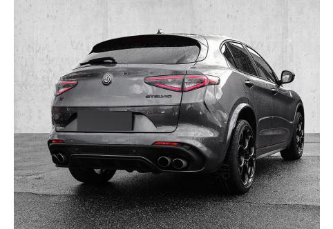 Alfa Romeo Stelvio #2