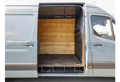 Mercedes-Benz Sprinter #4