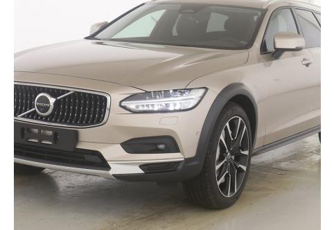 Volvo V90 #8