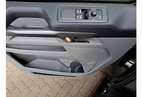 Ford Tourneo Custom #9