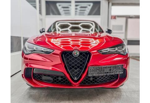 Alfa Romeo Stelvio #1