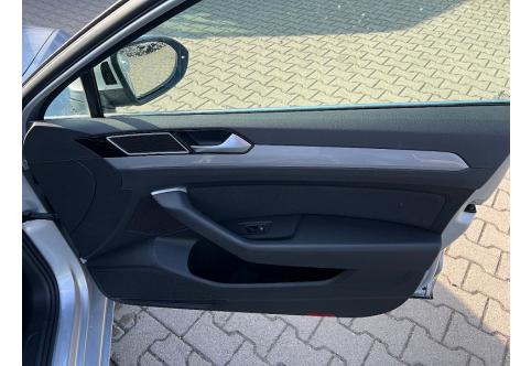 VW Passat #21