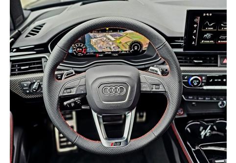 Audi RS4 #16